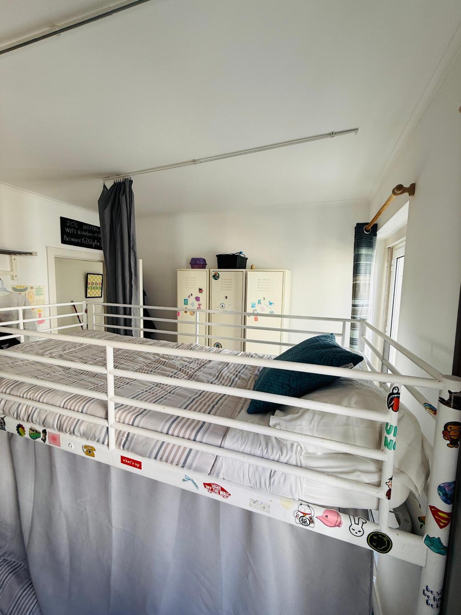 70'S Hostel Ericeira Extérieur photo